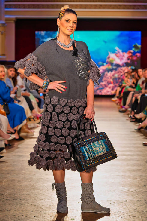 Rochie tricot cu garnituri croșetate manual – CTN-77