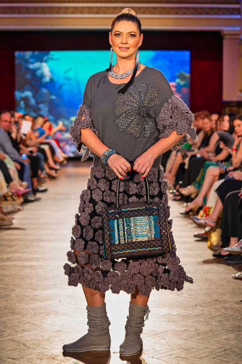 Rochie tricot cu garnituri croșetate manual – CTN-77