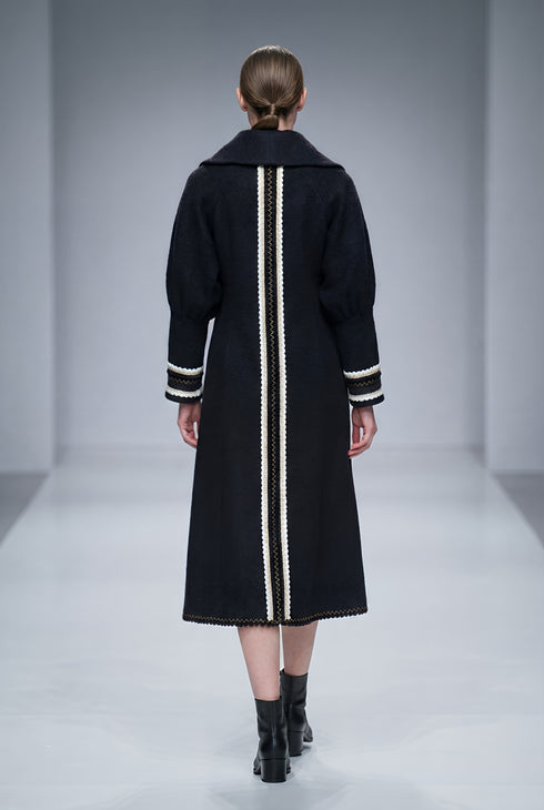 Haină din stofă cu garnituri de catifea LP159