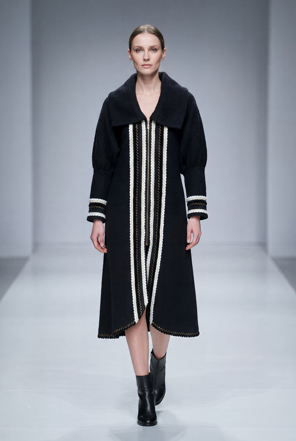 Haină din stofă cu garnituri de catifea LP159