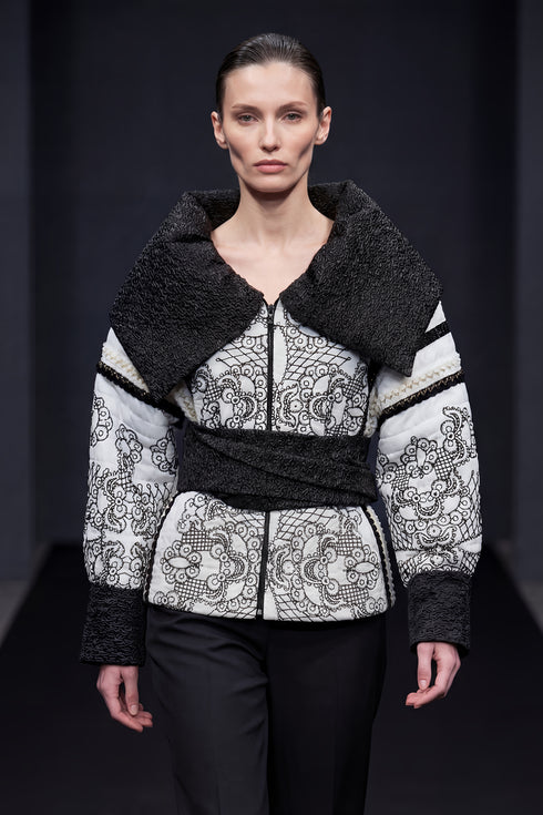 Jacheta de fas brodata cu aplicatii – LP143