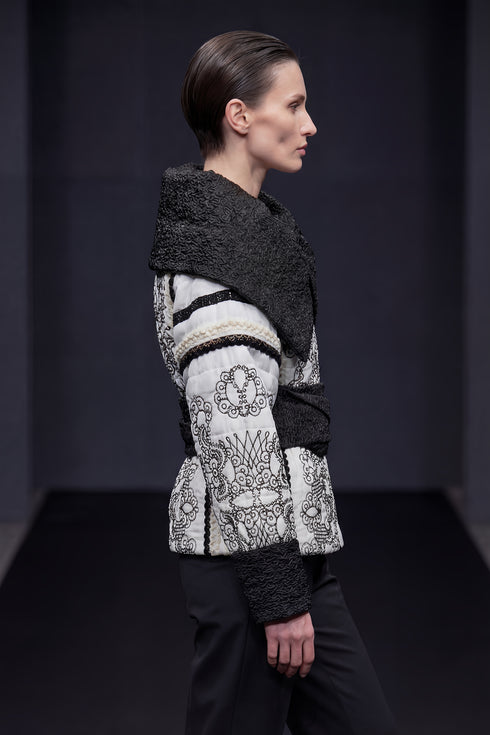 Jacheta de fas brodata cu aplicatii – LP143