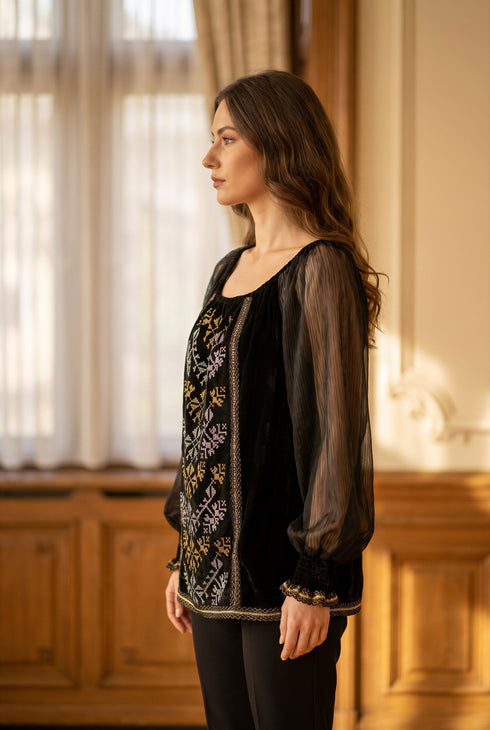 Bluza tip ie din catifea LP-256B – profil stanga, maneca din voal plisat
