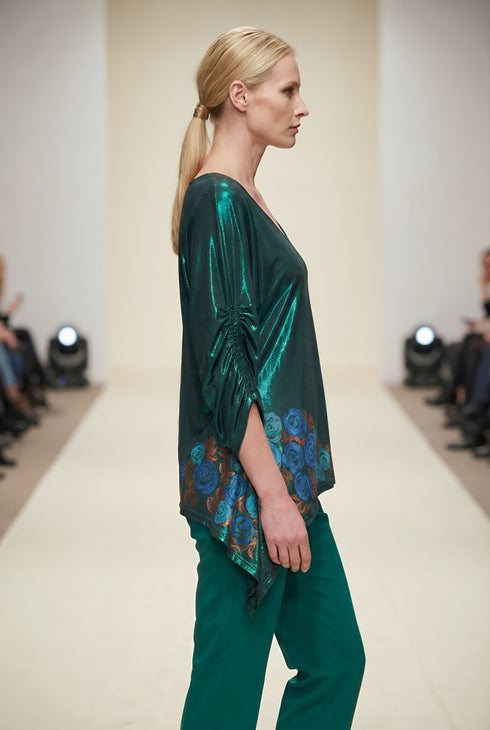 Bluza Jerse Metalizat cu Trandafiri Pictati Manual si Maneca Chimonou | LP175