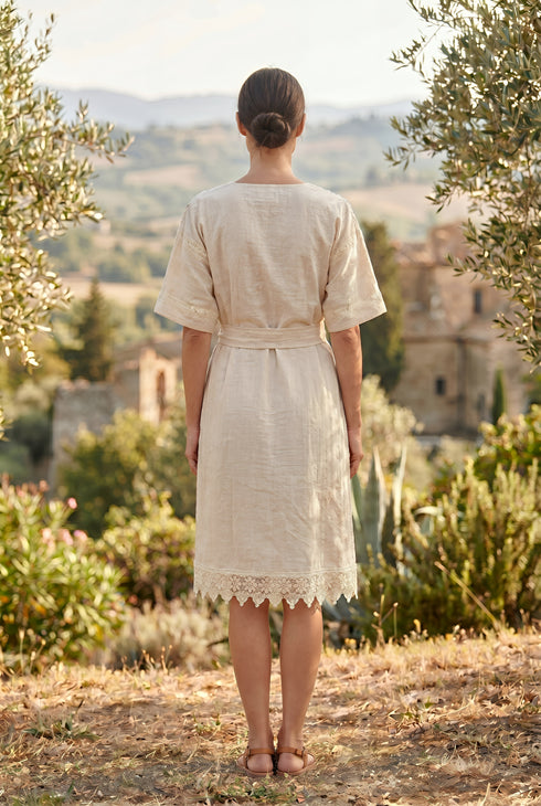 Rochie din In cu Dantelă și Broderie – LP223R