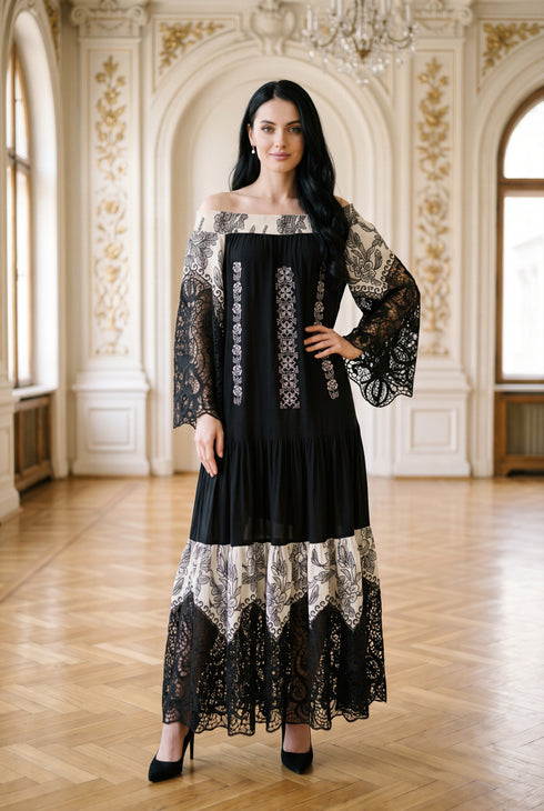 Rochie tip ie din vascoza neagra brodata in cruce cu maneci de dantela LP270R - fata