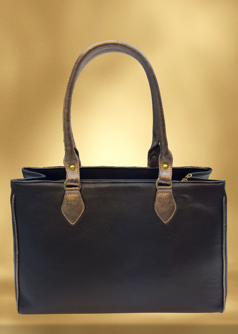 Poseta piele și aplicatii din dantela LP110