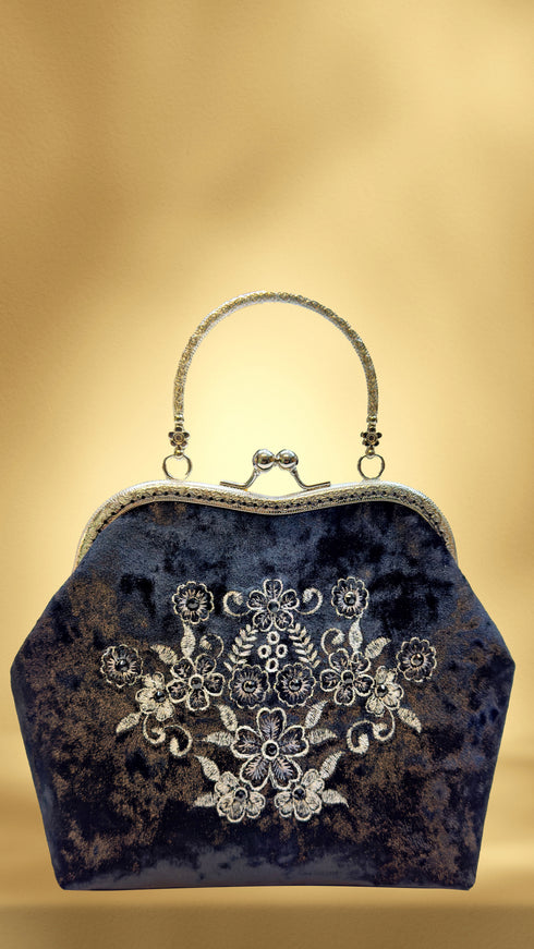 Poseta din catifea brodata LP119