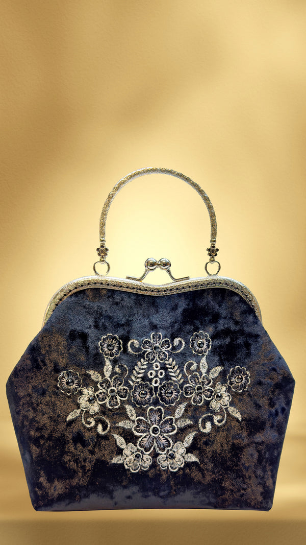 Poseta din catifea brodata LP119