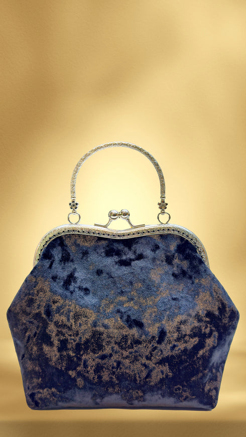 Poseta din catifea brodata LP119