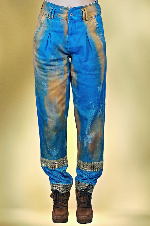 Pantaloni denim pictați și brodați S24