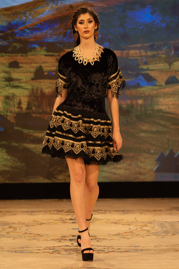 Rochie catifea si dantela S74