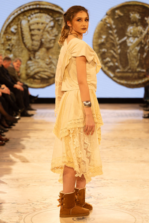 Fusta bumbac cu dantela S38