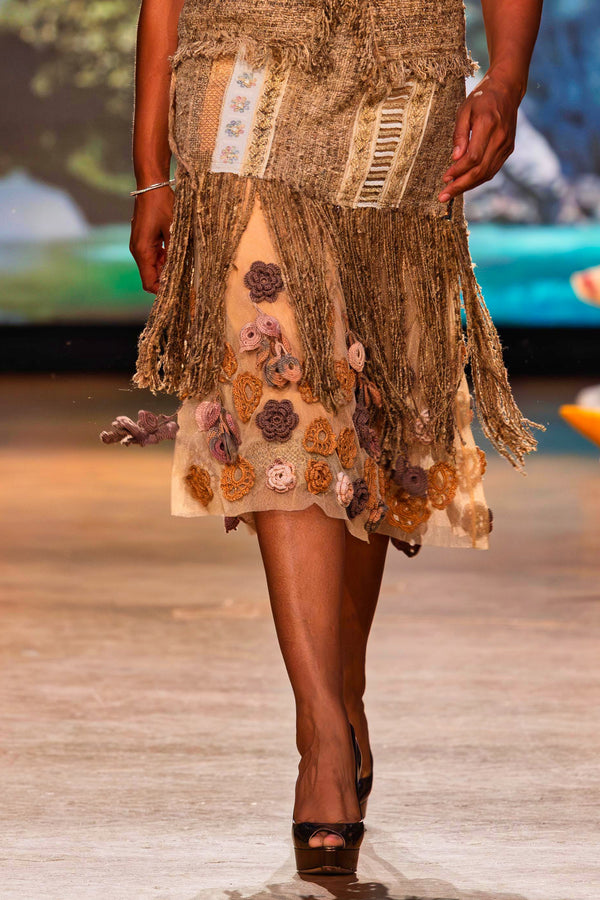 Fustă tule cu aplicații florale și franjuri – CTN-48