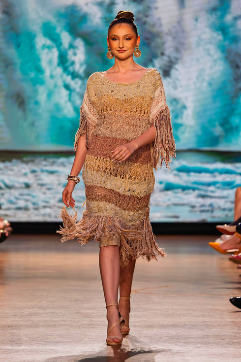 Rochie tricotată manual cu dantelă – CTN-U4