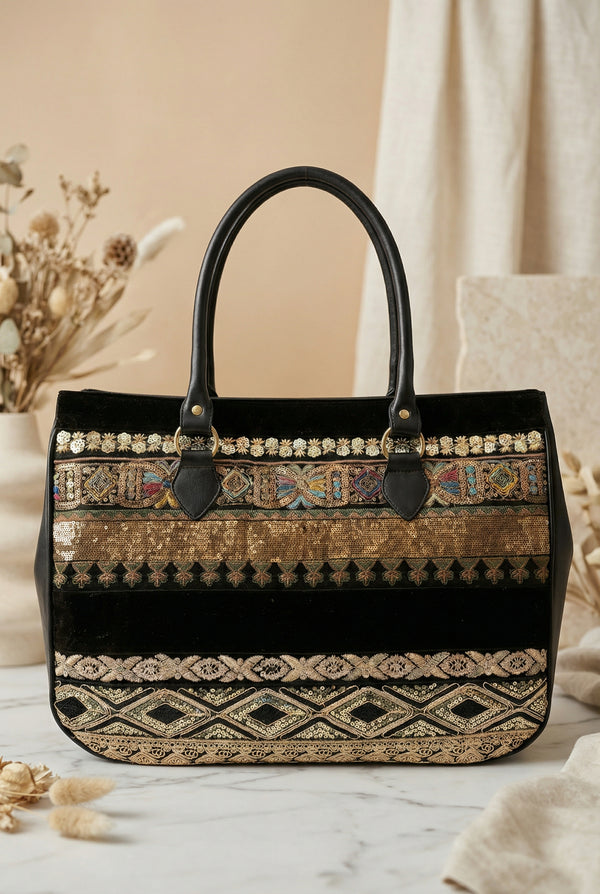 Geantă de Piele cu Paiete și Dantelă Brodată | LP167