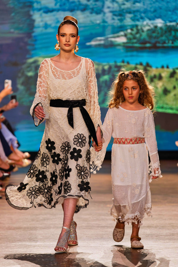 Rochie dantela cu aplicatii CTN-57