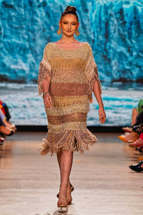 Rochie tricotată manual cu dantelă – CTN-U4