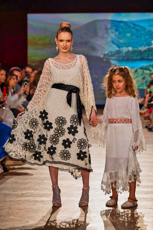 Rochie dantela cu aplicatii CTN-57