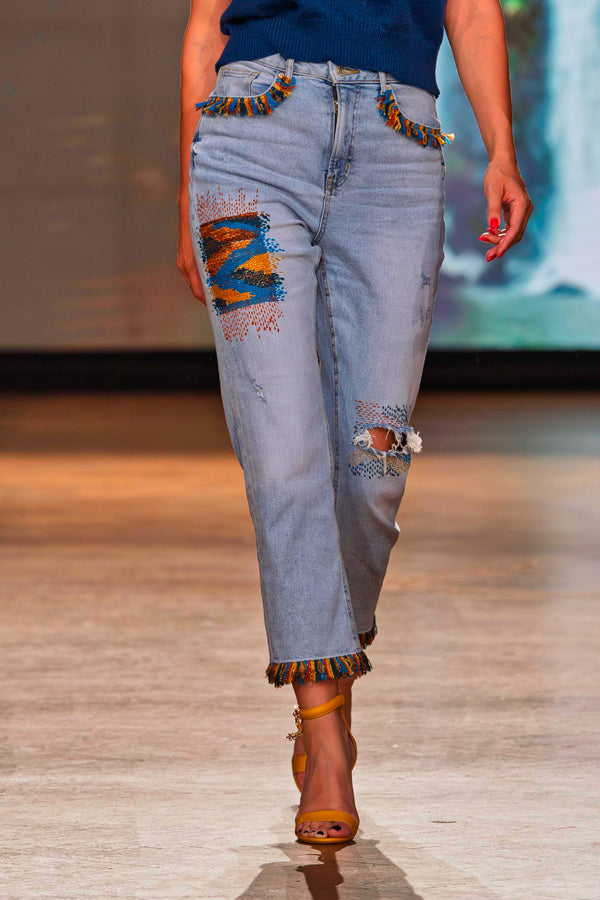 Pantalon denim cu aplicații lucrate manual – CTN-70