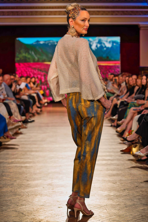 Bluză tricot cu paiete și aplicații manuale – CTN-13