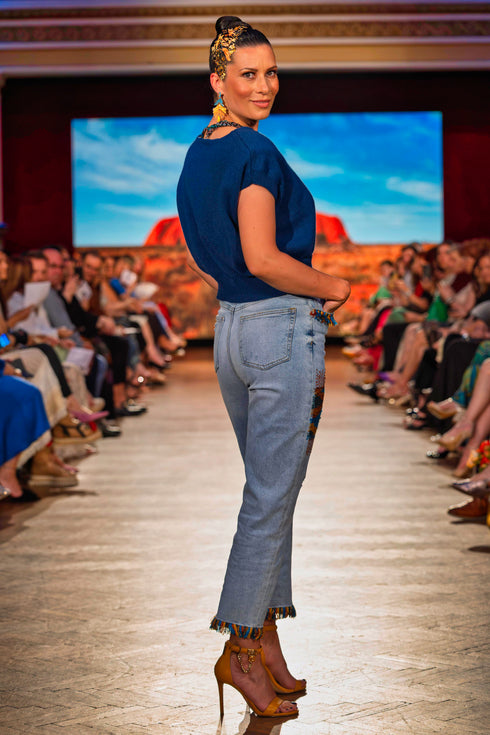 Pantalon denim cu aplicații lucrate manual – CTN-70