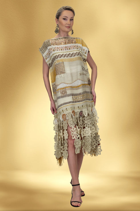 Rochie tricotată manual cu franjuri – CTN-U5