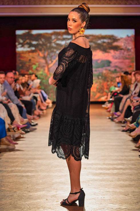 Rochie plasa cu garnituri lucrate manual CTN-75