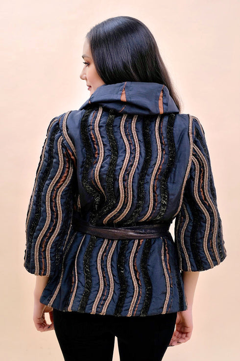 Jacheta din fas cu aplicatii lucrate manual LPM01