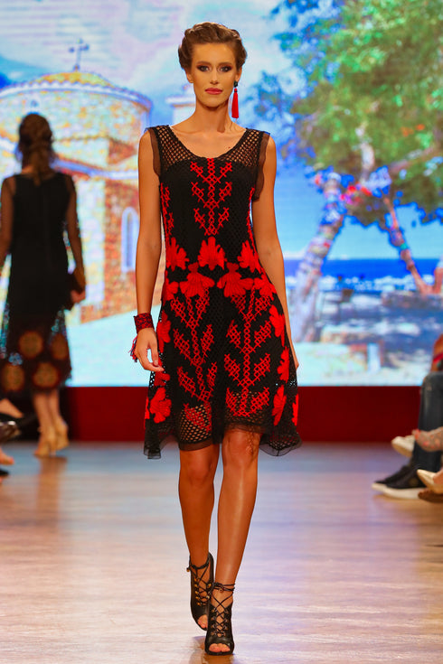 Rochie plasa cu broderie I-83