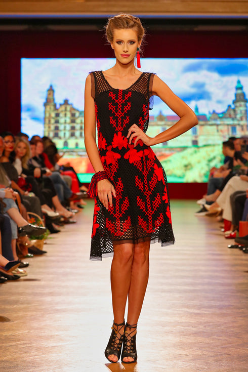 Rochie plasa cu broderie I-83