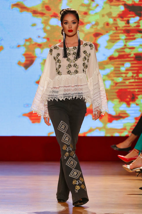 Pantaloni denim cu broderie freeshipping - Liza Panait Online Boutique