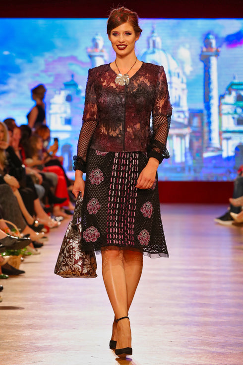 Fusta plasa neagra cu broderie I-24