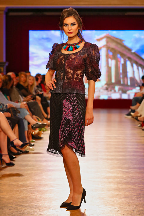 Fusta plasa cu broderie I-28