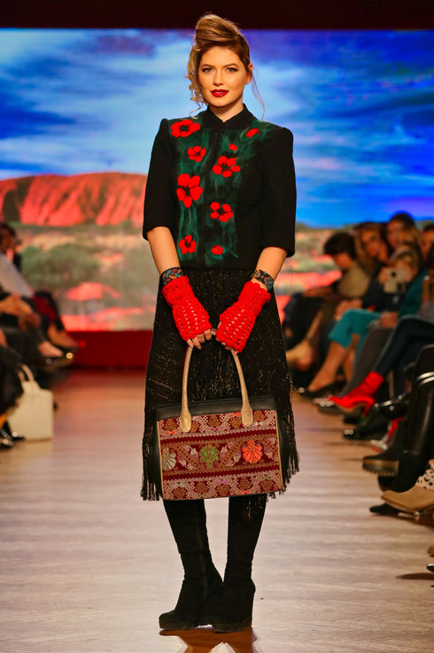 Jacheta neagra de lana M-9