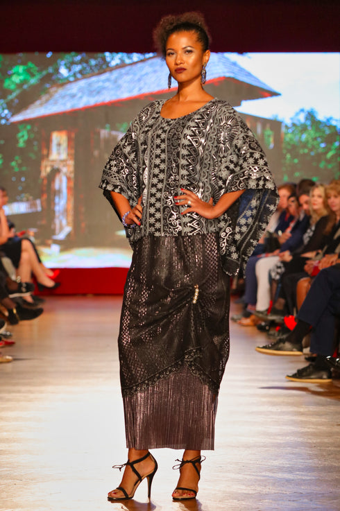 Bluza tul cu broderie P-16