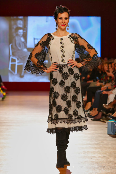 Rochie vascoza cu broderie freeshipping - Liza Panait Online Boutique