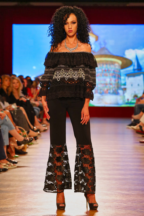 Pantalon vascoza neagra cu dantela I-61