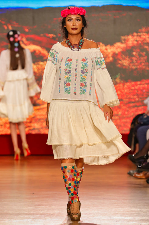 Rochie bumbac cu broderie P-75