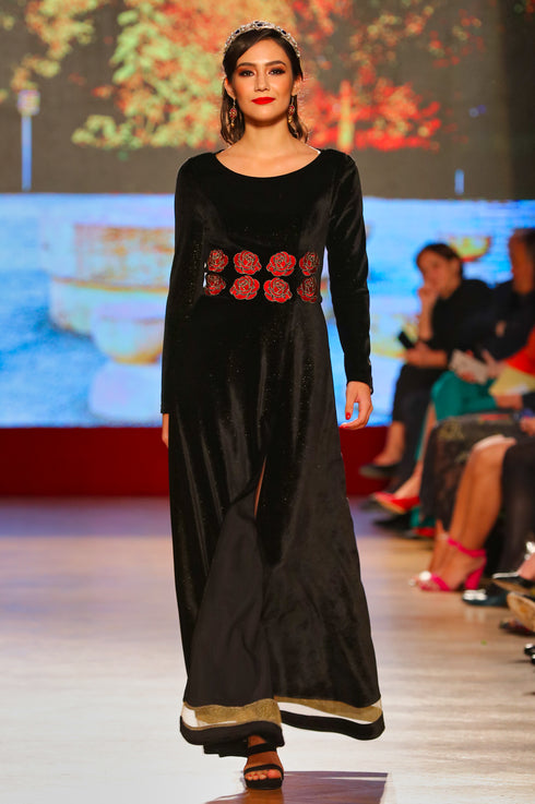 Rochie din catifea cu broderie ID-12