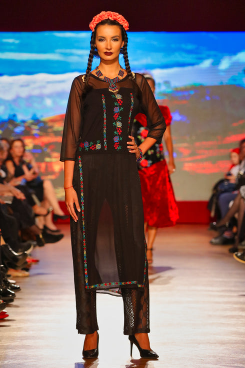 Bluzon tul cu broderie P-87