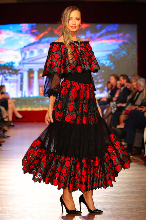 Rochie dantela neagra cu flori P-20