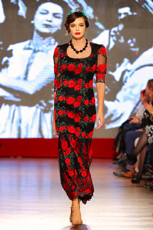 Rochie dantela neagra cu flori P-21