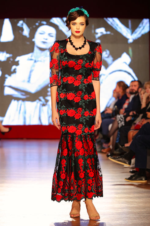 Rochie dantela neagra cu flori P-21