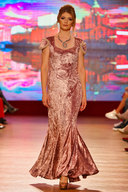 Rochie catifea cu margele I-105