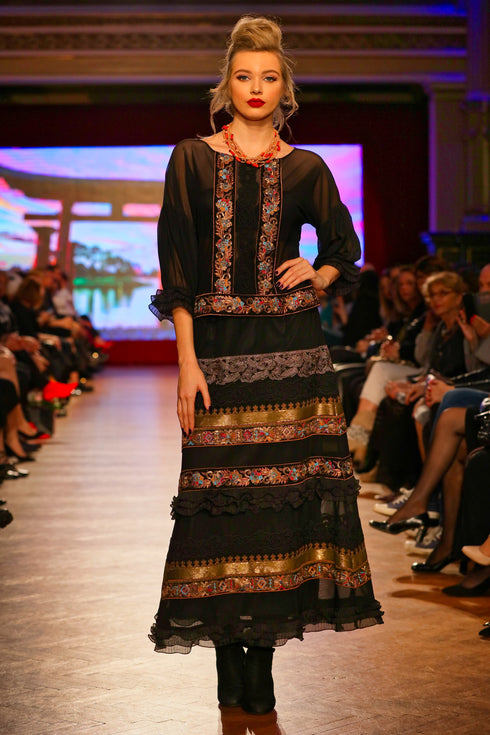 Bluza tul negru cu dantela M-62