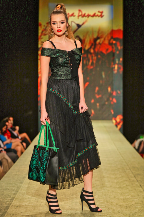 Fusta tull brodat 5347