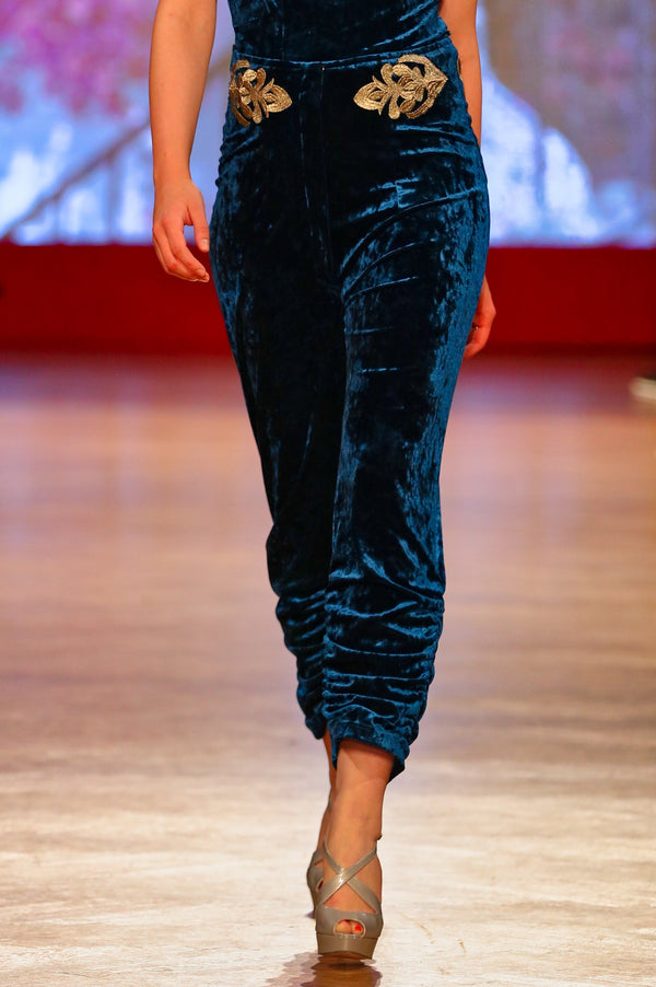 Pantaloni catifea T-157