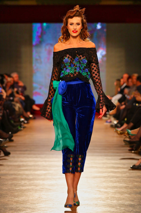 Pantaloni catifea neagra T-161