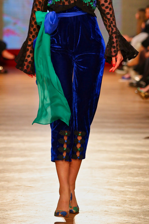 Pantaloni catifea neagra T-161